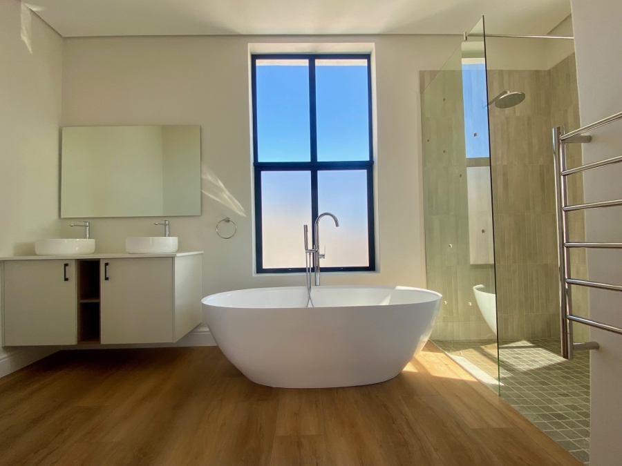 3 Bedroom Property for Sale in La Roche Western Cape